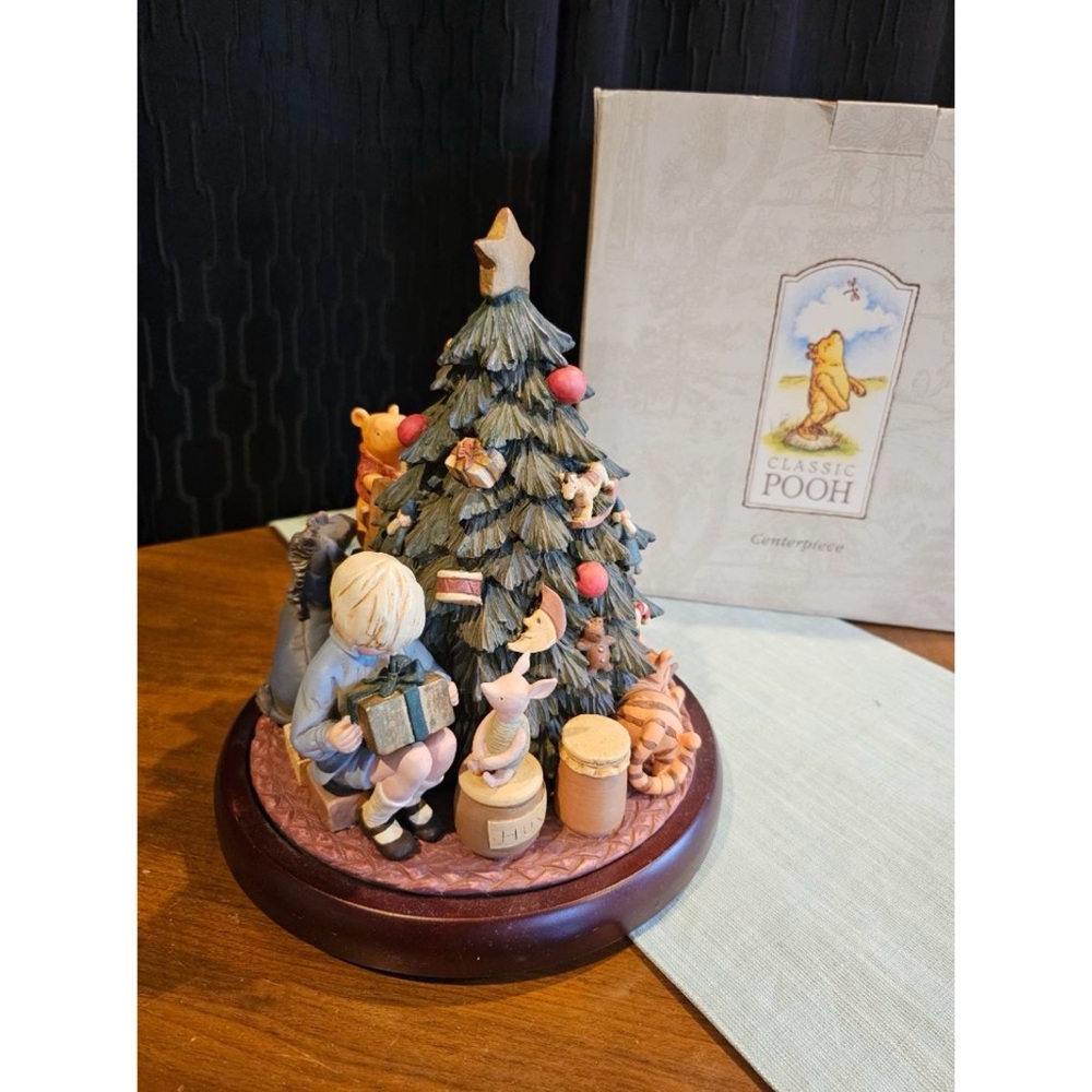 Vintage Disney Classic Pooh & Friends Christmas Tree Centerpiece - 1995
